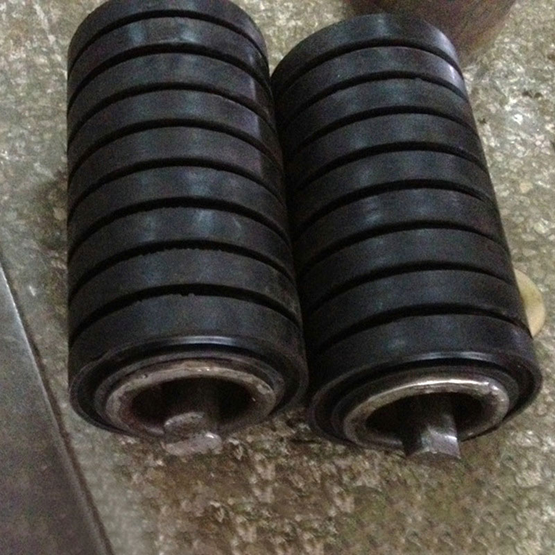 套膠自由滾筒