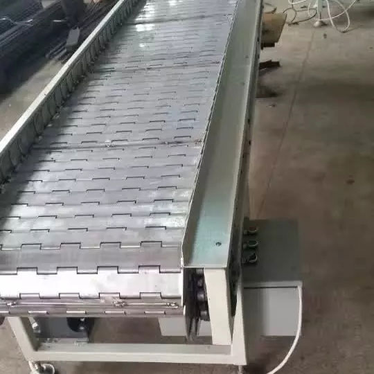 鏈板輸送機
